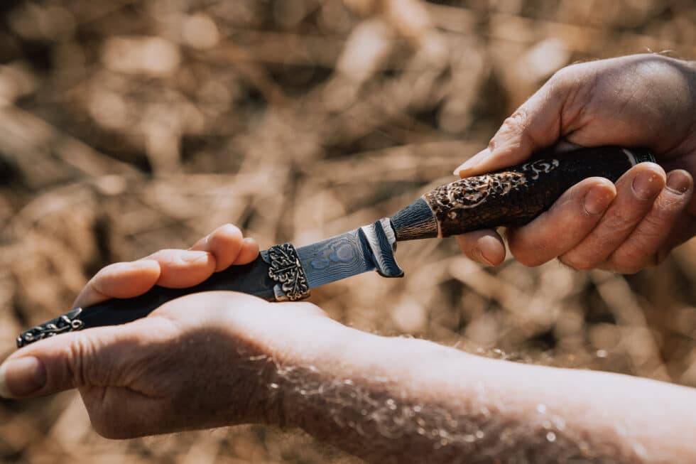 messer-jagdmesser-gravieren-graveur-kaernten-klagenfurt-geschenkidee- damast