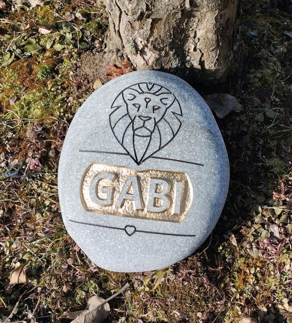 trauerstein-steingravur von mk gravurkunst-kaernten-klagenfurt- gedenkstein-grabstein-