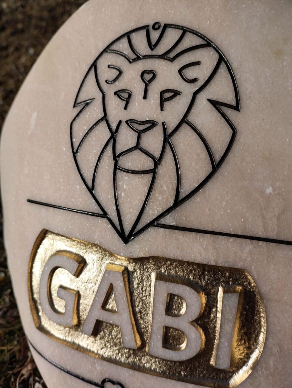 trauerstein-steingravur von mk gravurkunst-kaernten-klagenfurt- gedenkstein-grabstein-